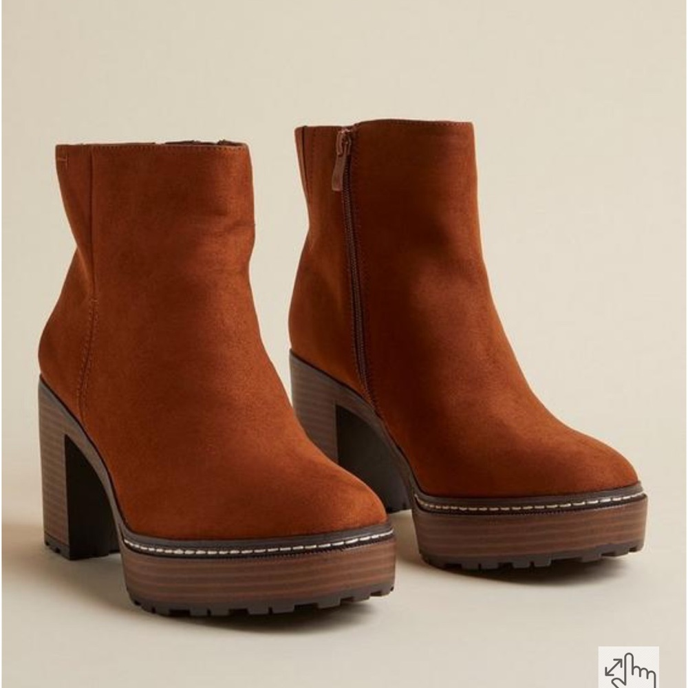 NWOT Torrid Platform Heel Bootie (WW)